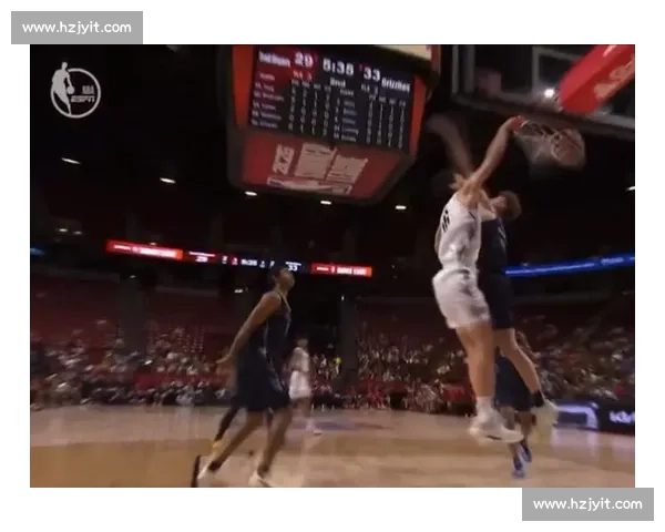 弗拉格 22 分 0 失误斩首胜：这记隔扣，值得球迷起立欢呼